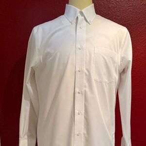 Mens White Dress Shirt  / Croft and Barrow / 15 1/2  32/33